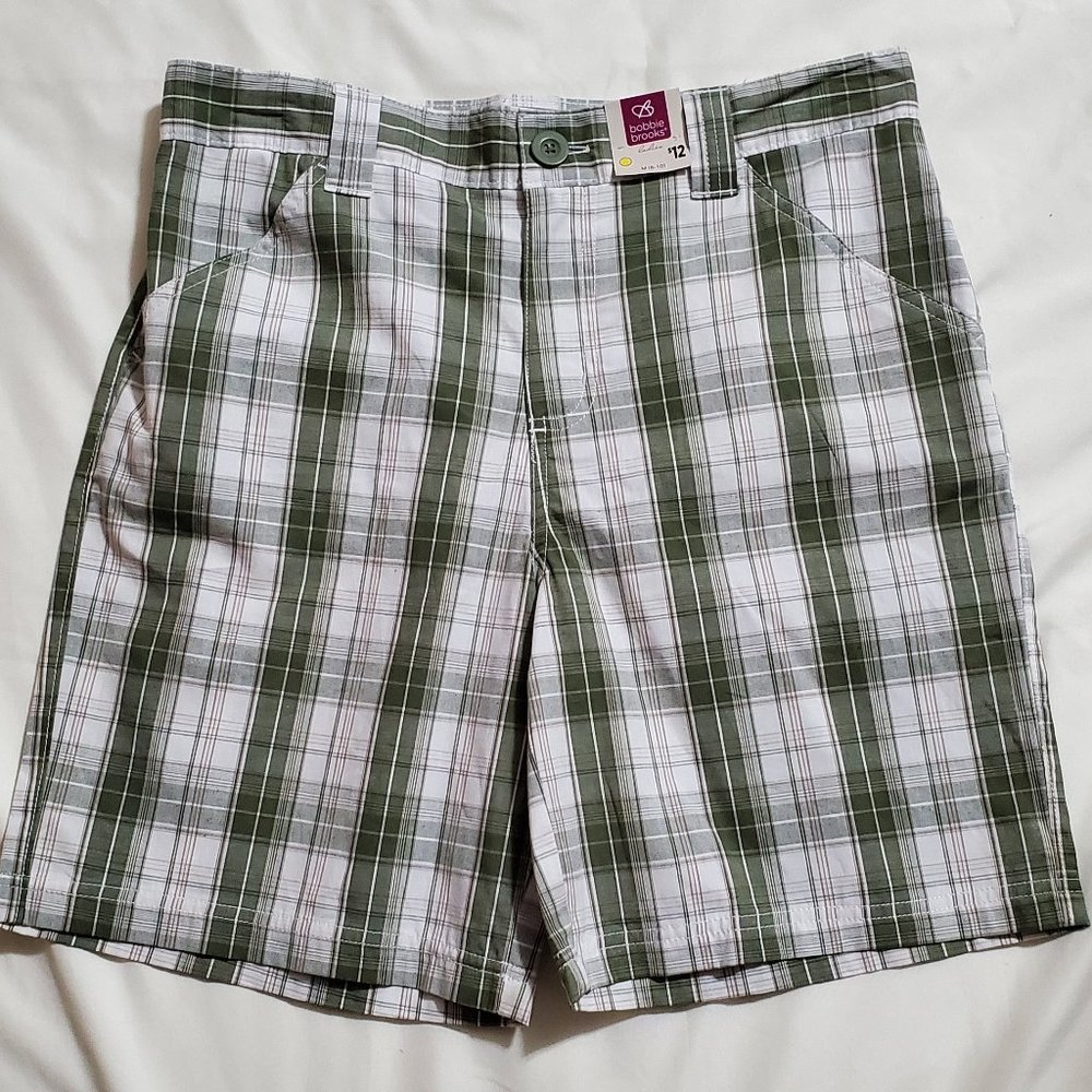 8-10 M-  Bobbie Brooks Olive Green, Brown & White Plaid Bermuda Golf Shorts